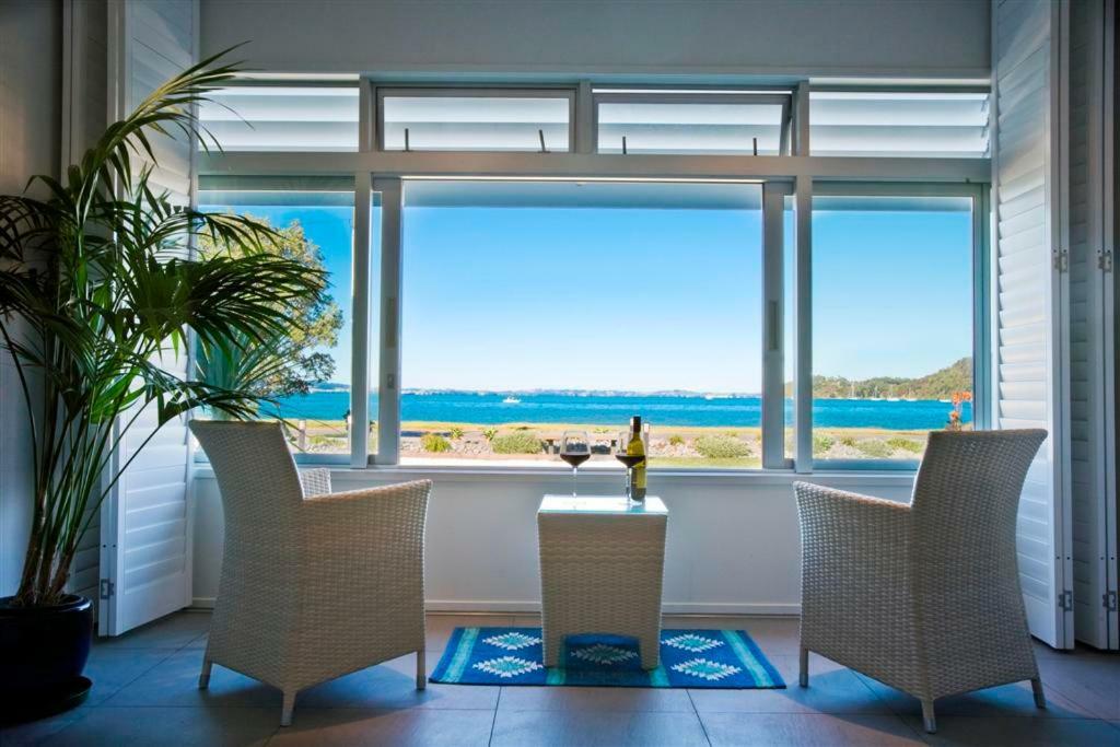 Waiheke Waterfront Lodge Oneroa Exterior photo