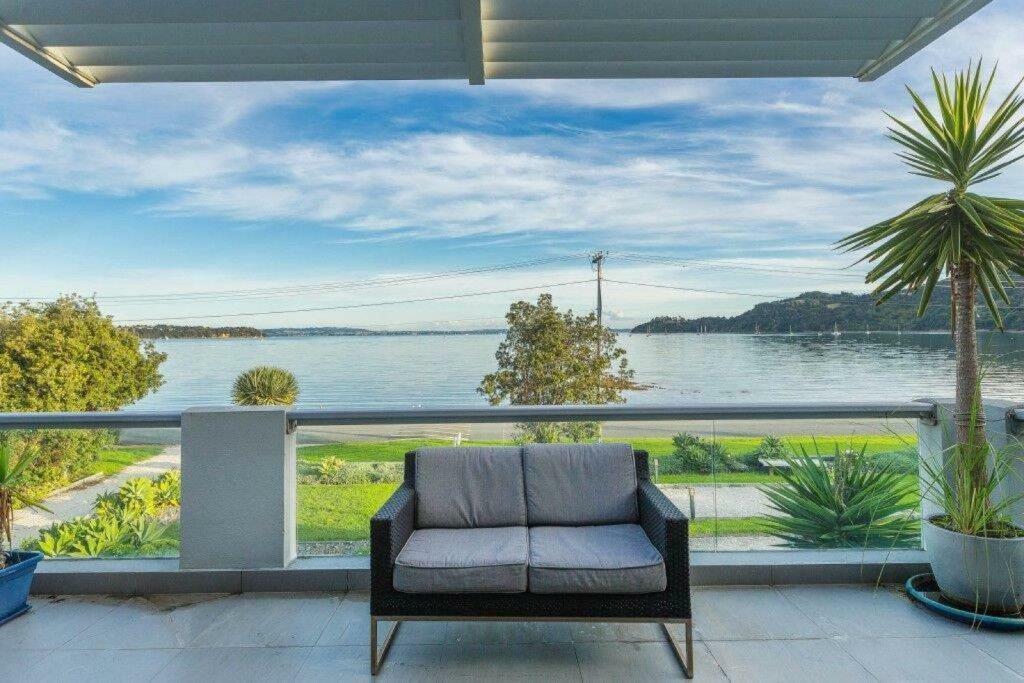 Waiheke Waterfront Lodge Oneroa Exterior photo